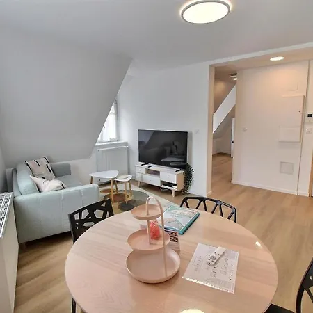 Apartament Renoves Avec Gout Au Coeur Du Vignoble, Route Des Vins, Alsace, *